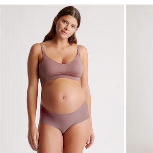 Quince seamless nursing bra bundle- 6 XL bras